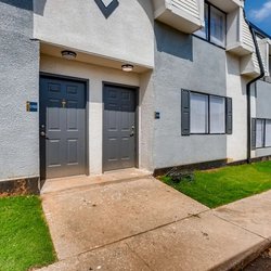 exterior view at Commons at Camp Creek